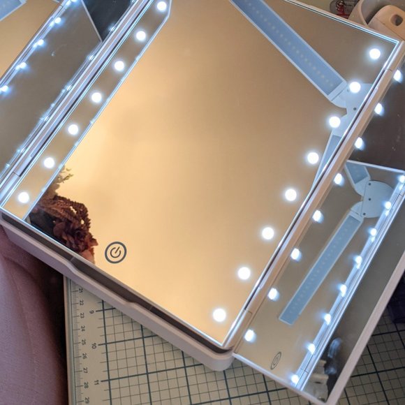 Impressions Vanity TOUCH TRIFOLD LED MAKEUP MIRROR WITH VANITY ORGANIZER - Picture 9 of 9